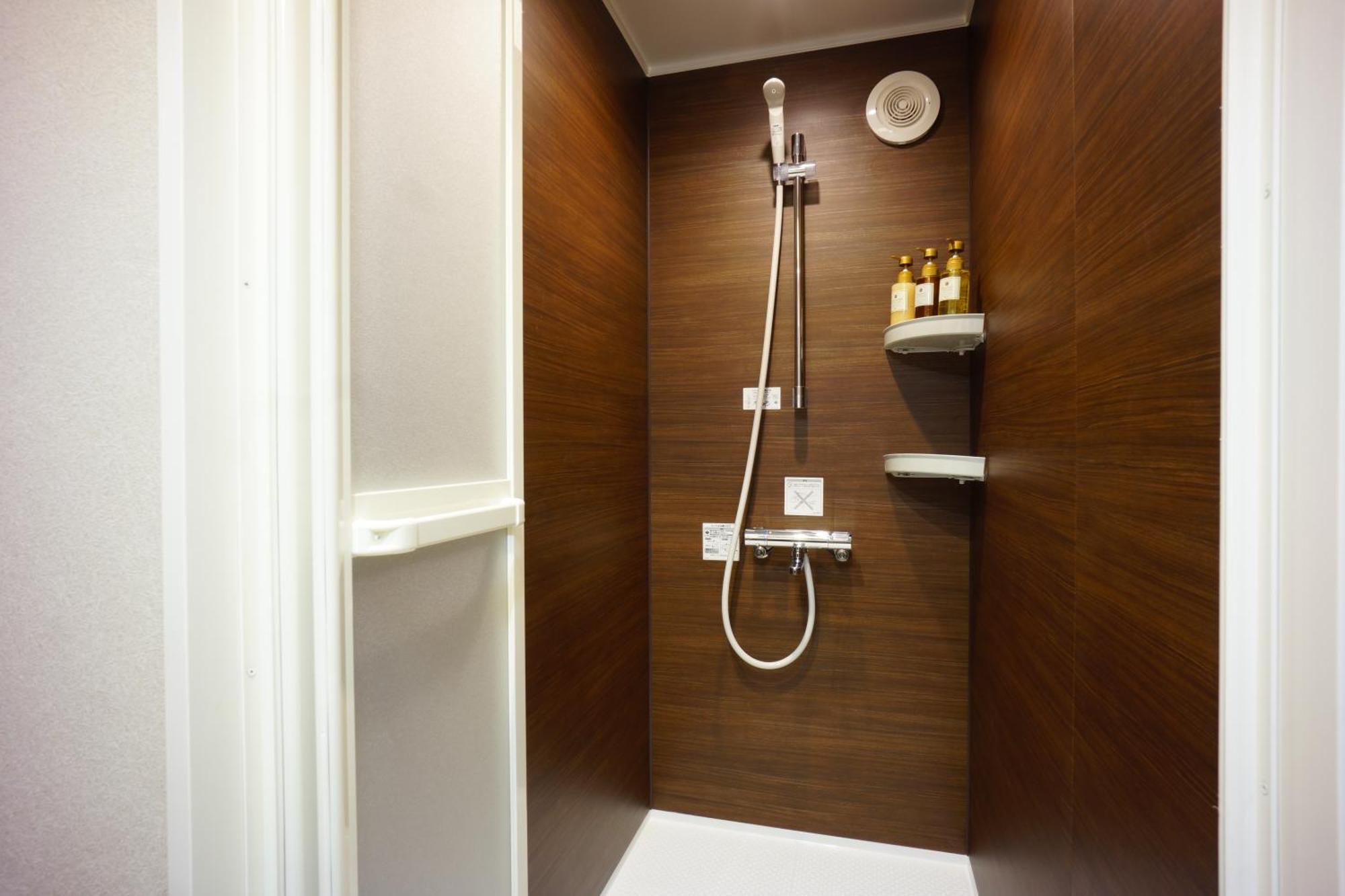 Rona Hotel โตเกียว ภายนอก รูปภาพ